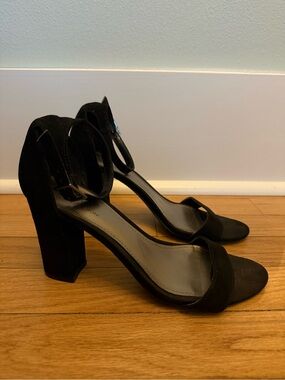 Worthington classic Black Suede Ankle-Strap 3.25” Block Heel Sandals